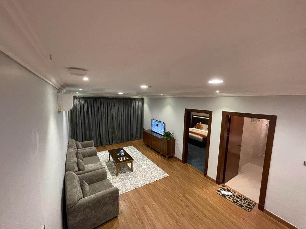 Aparthotel الماسم للأجنحة الفاخرة- الملك فهد - الرياض 3*