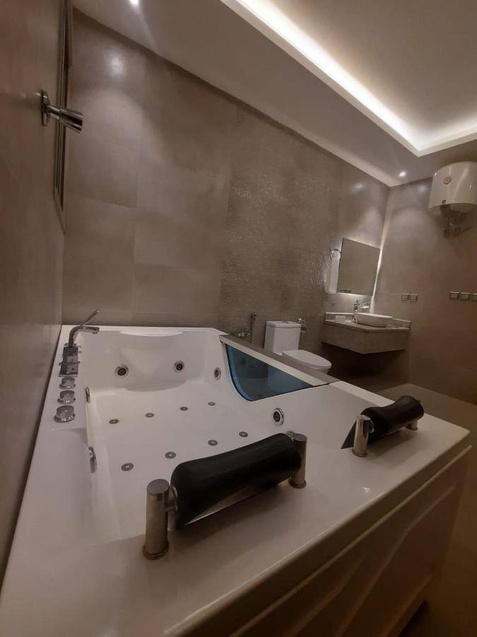 Aparthotel الماسم للأجنحة الفاخرة- الملك فهد - الرياض 3*