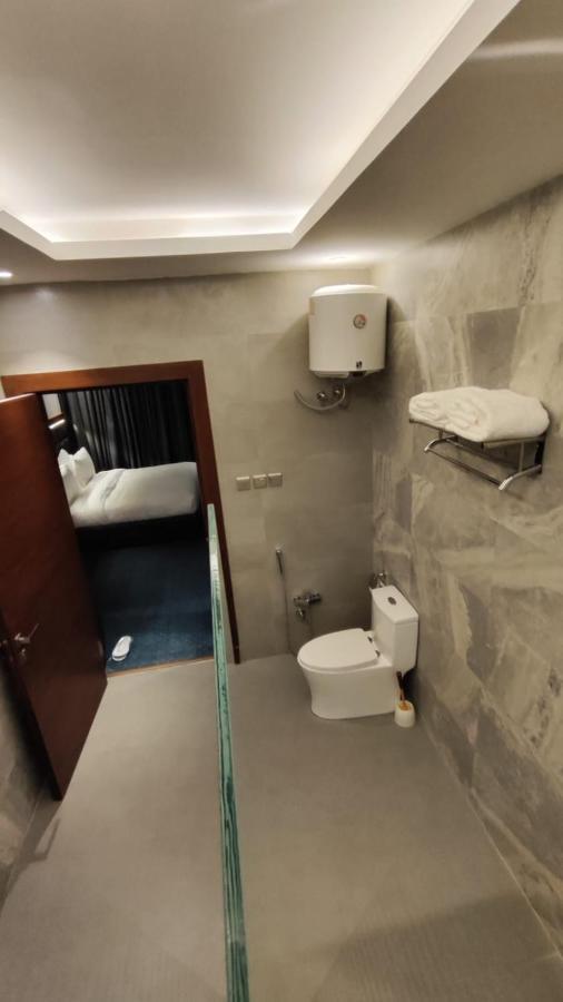 Aparthotel الماسم للأجنحة الفاخرة- الملك فهد - الرياض Riyadh