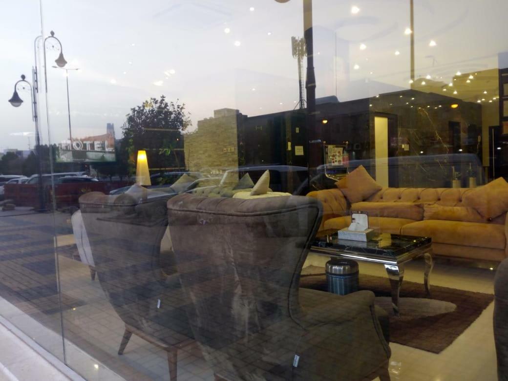 Aparthotel الماسم للأجنحة الفاخرة- الملك فهد - الرياض Riyadh